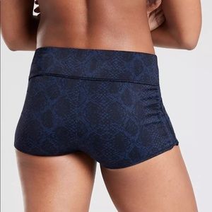 ATHLETA  WOMEN'S SNAKE SCRUNCH SWIM SHORT